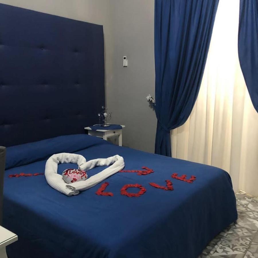 Luxury Bed & Breakfast Napoli Bagian luar foto