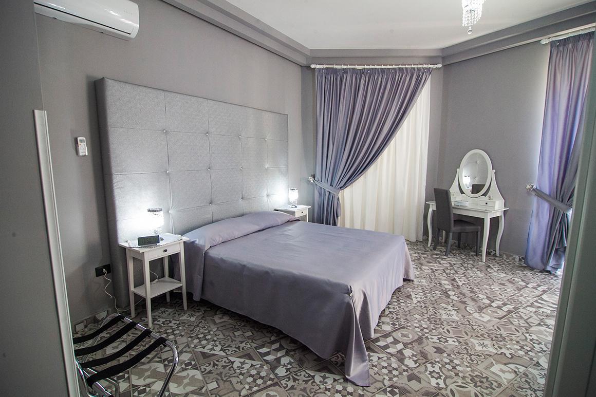 Luxury Bed & Breakfast Napoli Bagian luar foto