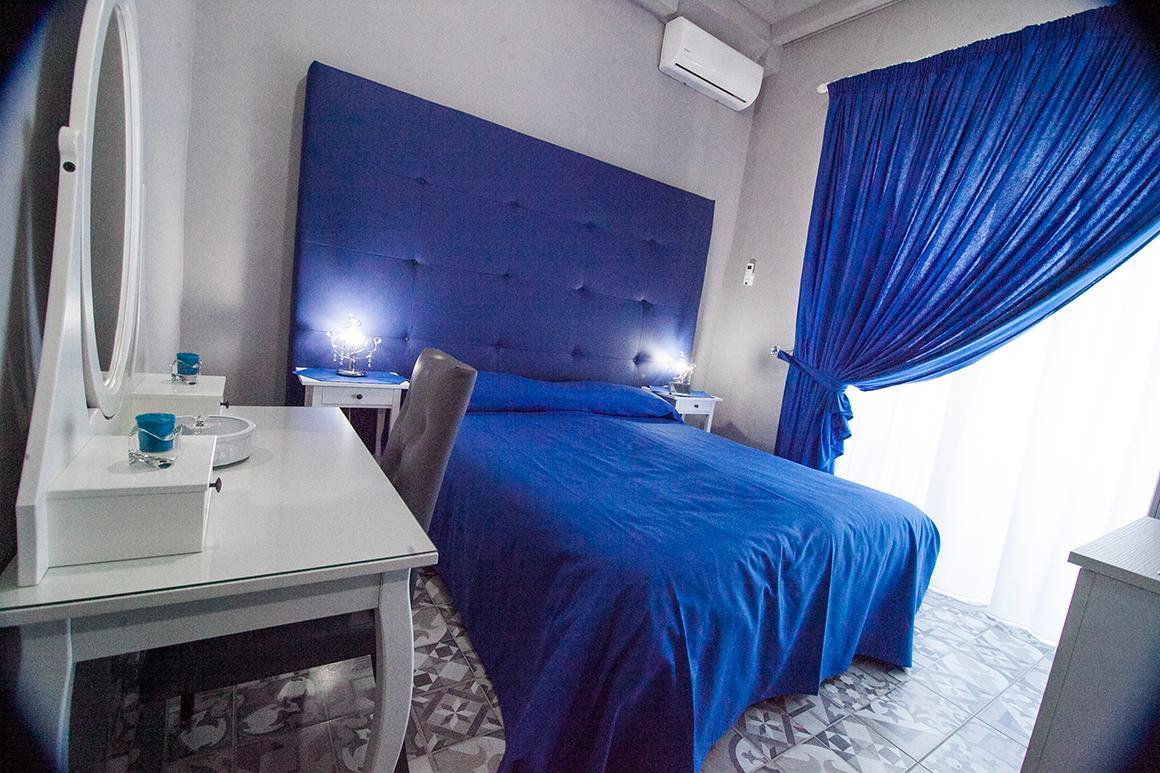 Luxury Bed & Breakfast Napoli Bagian luar foto